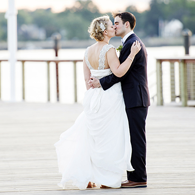 Wedding at the Stamford Yacht Club:
Happy Anniversary Jillian & Anthony!